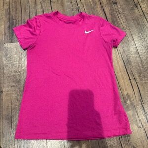Nike Women’s Pink T-Shirt Size XS